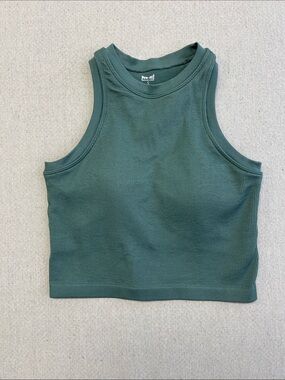 Pro-Fit Seamless Ribbed Cropped Tank Top Built-In Bra Green Small